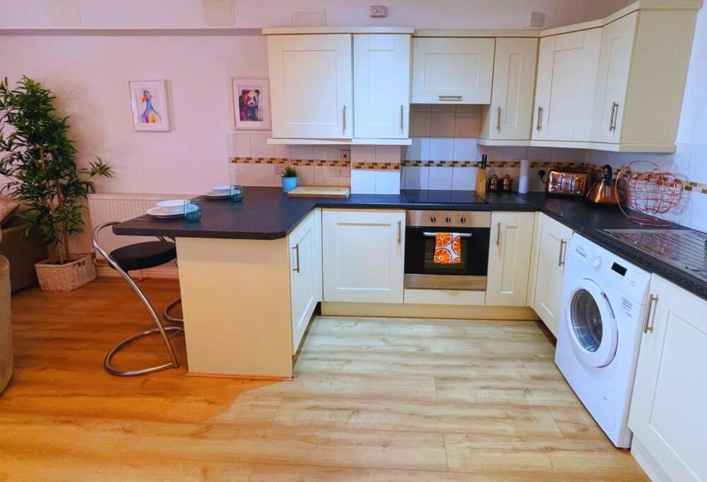 Bristol City Stays - 1 Bed - Pembroke Court Zewnętrze zdjęcie